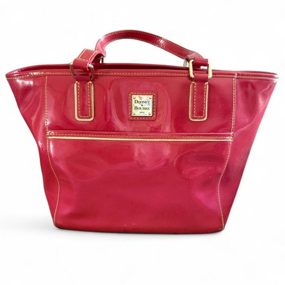 Dooney bourke salem patent